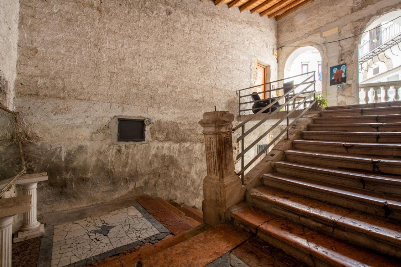 פלרמו Vittorio Emanuele Apartment With Terrace By Wonderful Italy מראה חיצוני תמונה